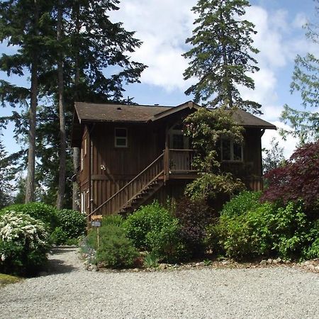 Secret Cove Cottage Suites Halfmoon Bay Extérieur photo